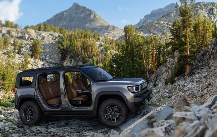 Jeep Recon and Wagoneer EVs may also get ICE engine variants says Jeep CEO [⚠️ ADMIN WARNING: NO POLITICS]