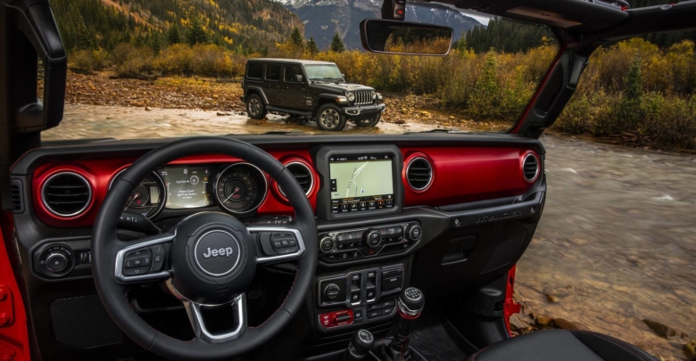 First Official Jeep Wrangler JL Interior Images Show Both Stylish and ...