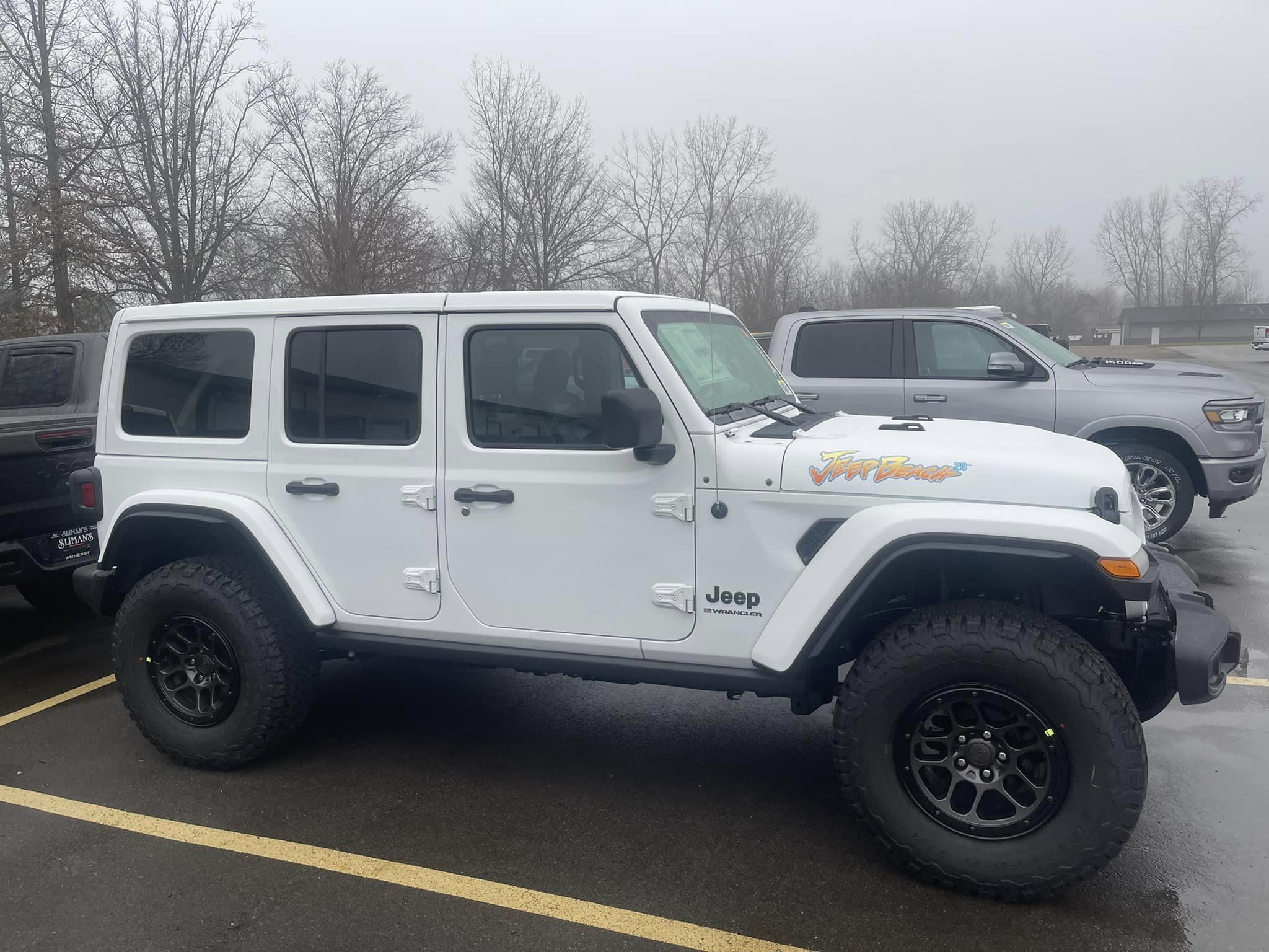 2023 Jeep Beach Edition Photos | Jeep Wrangler Forums (JL / JLU ...